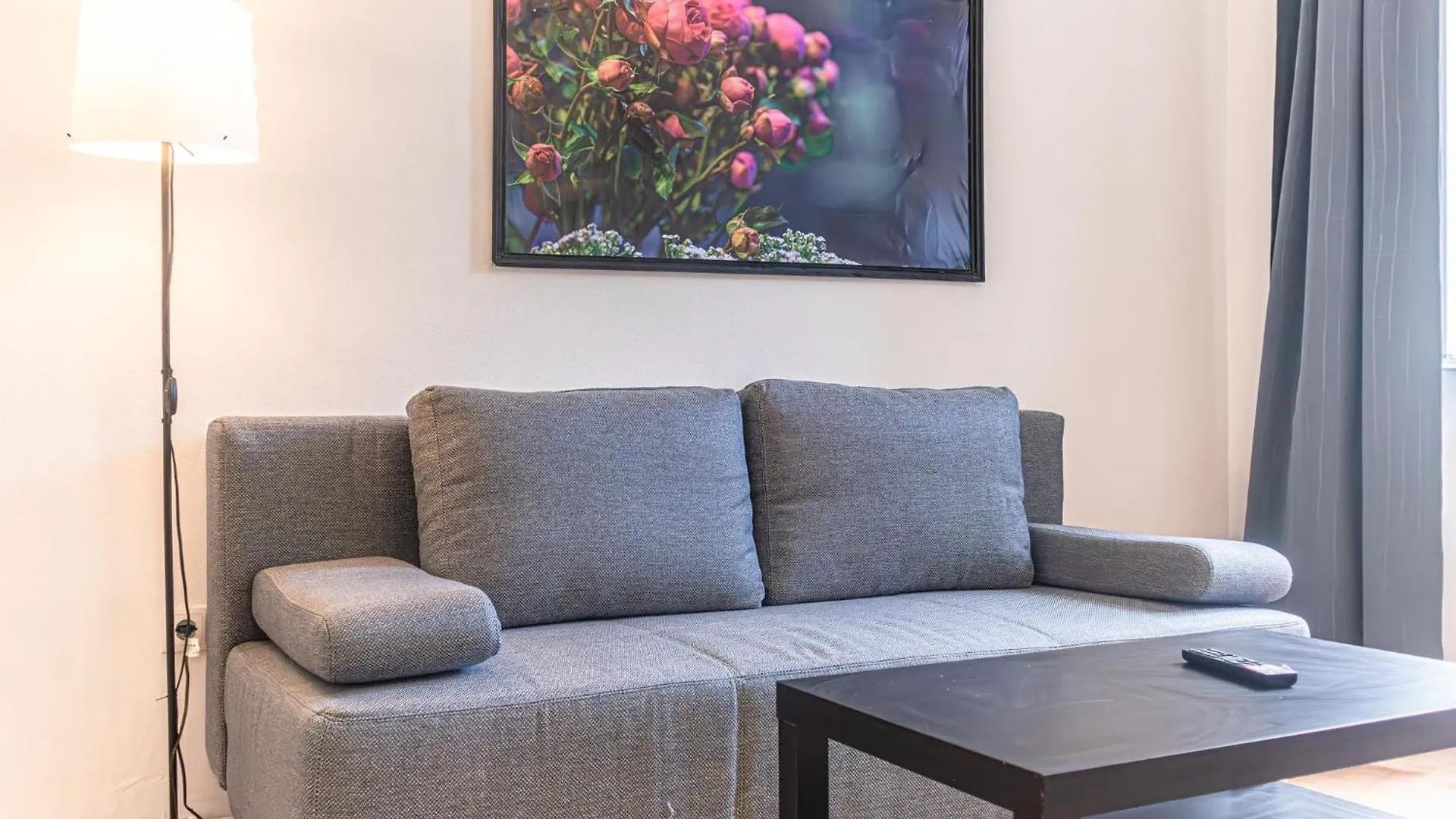 Apartment Pleasant 2Br Apt- Near Train Station Hetzendorf Vienna Austria