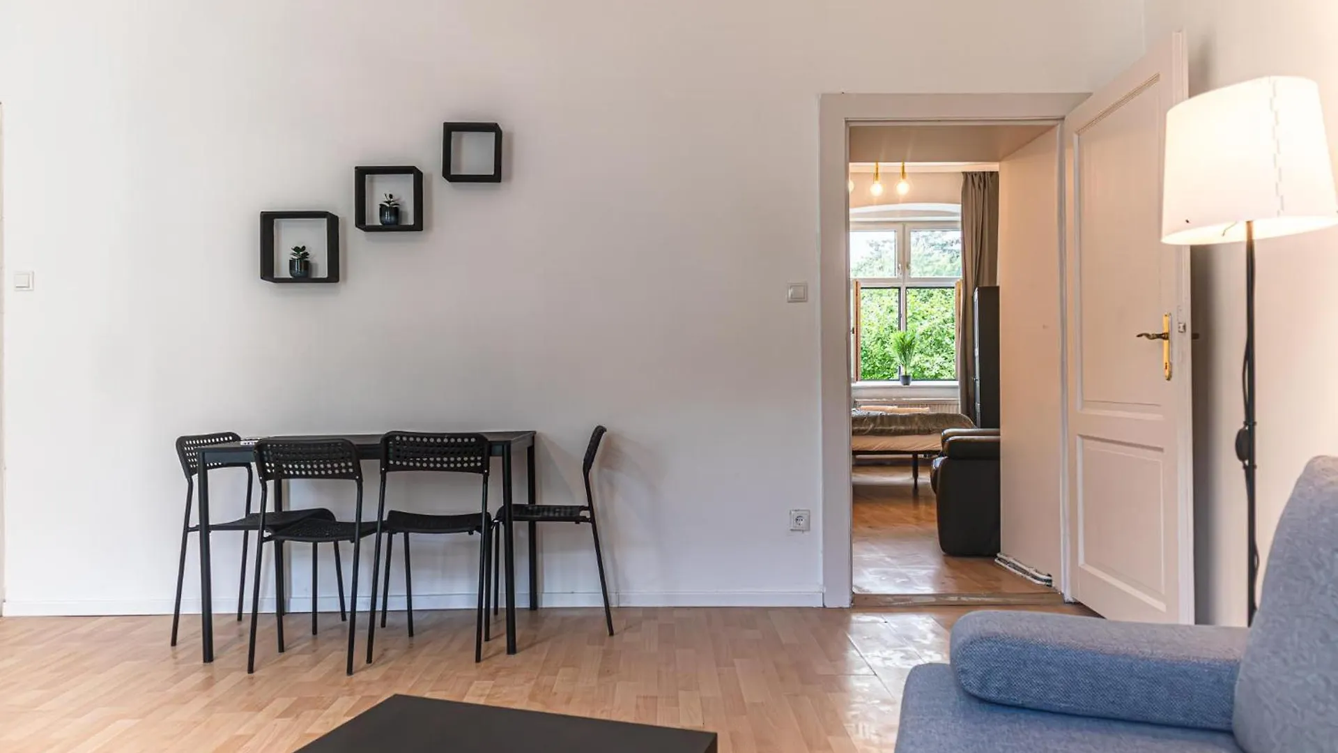 Appartement Pleasant 2Br Apt- Near Train Station Hetzendorf Vienne
