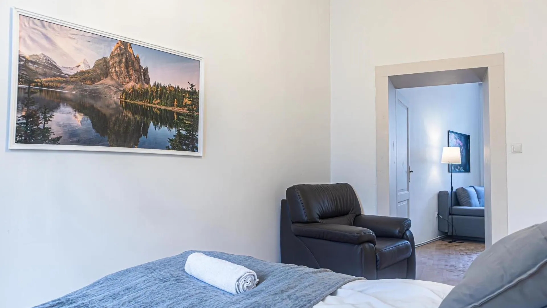 Appartement Pleasant 2Br Apt- Near Train Station Hetzendorf Vienne Autriche